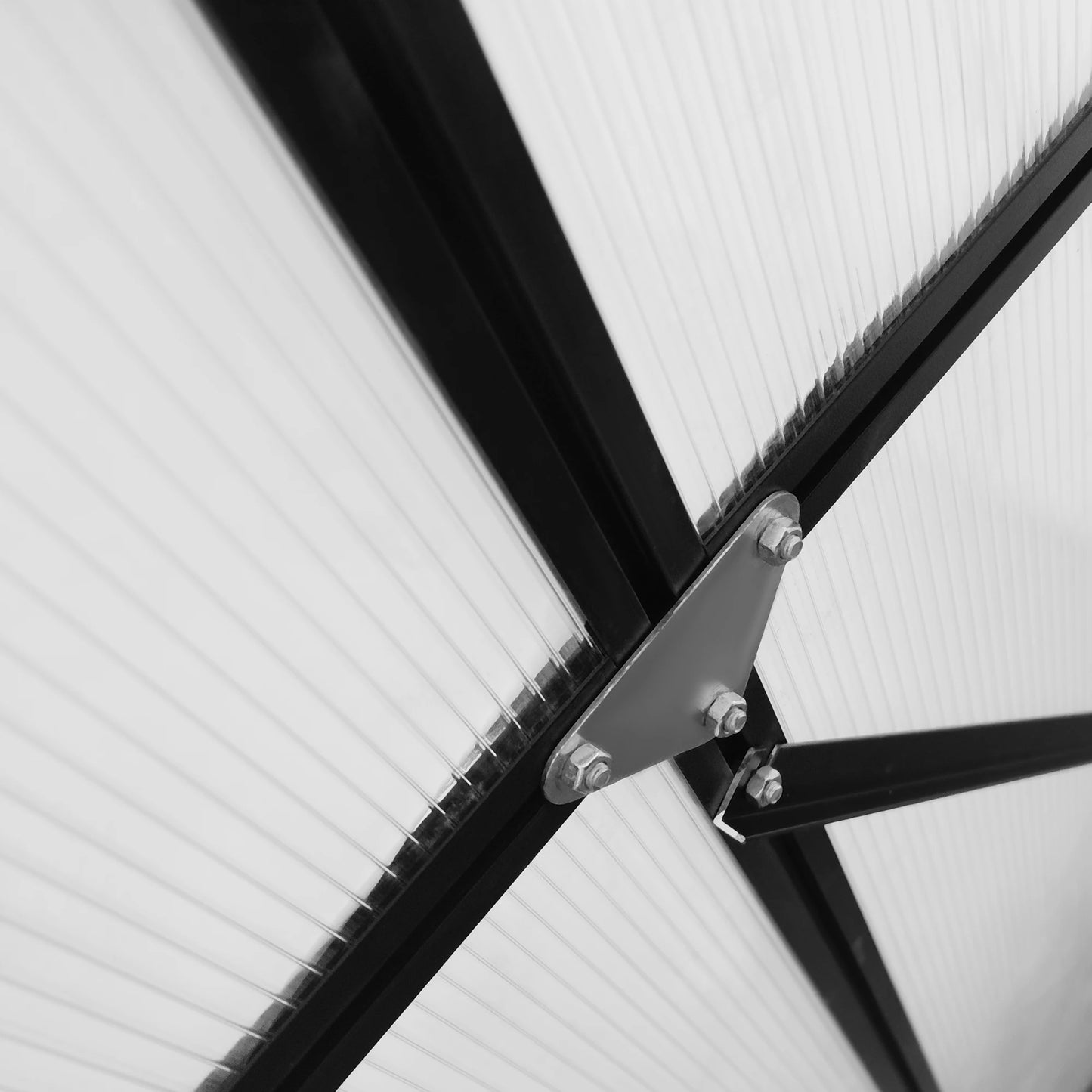 Outsunny Polycarbonate Walk In Garden Greenhouse Kit